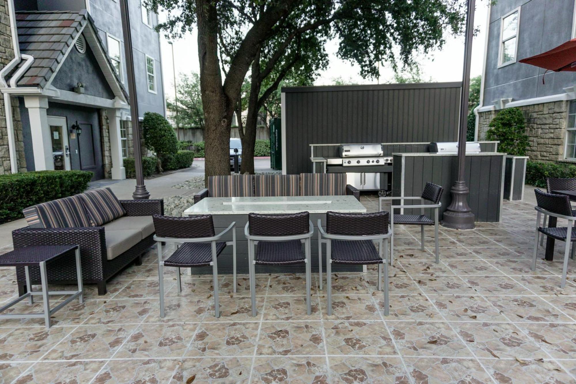 Towneplace Suites By Marriott Dallas Plano/Legacy Exterior photo
